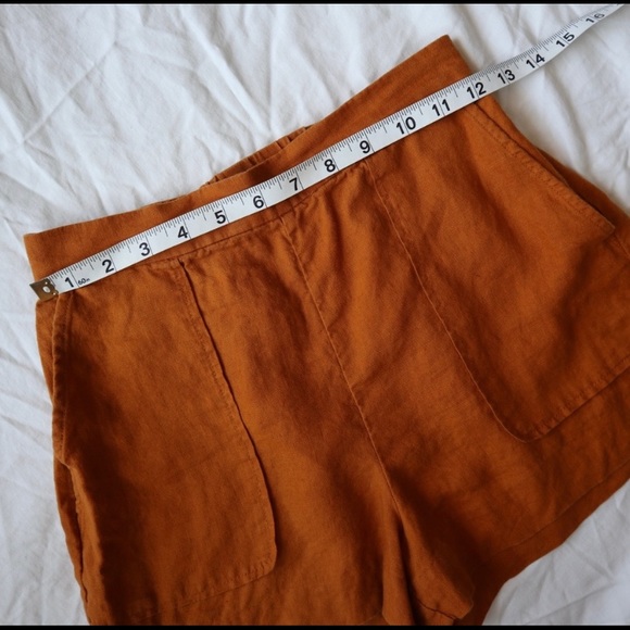 Aritzia Wilfred 100% Linen High Waisted Shorts - Picture 3 of 6